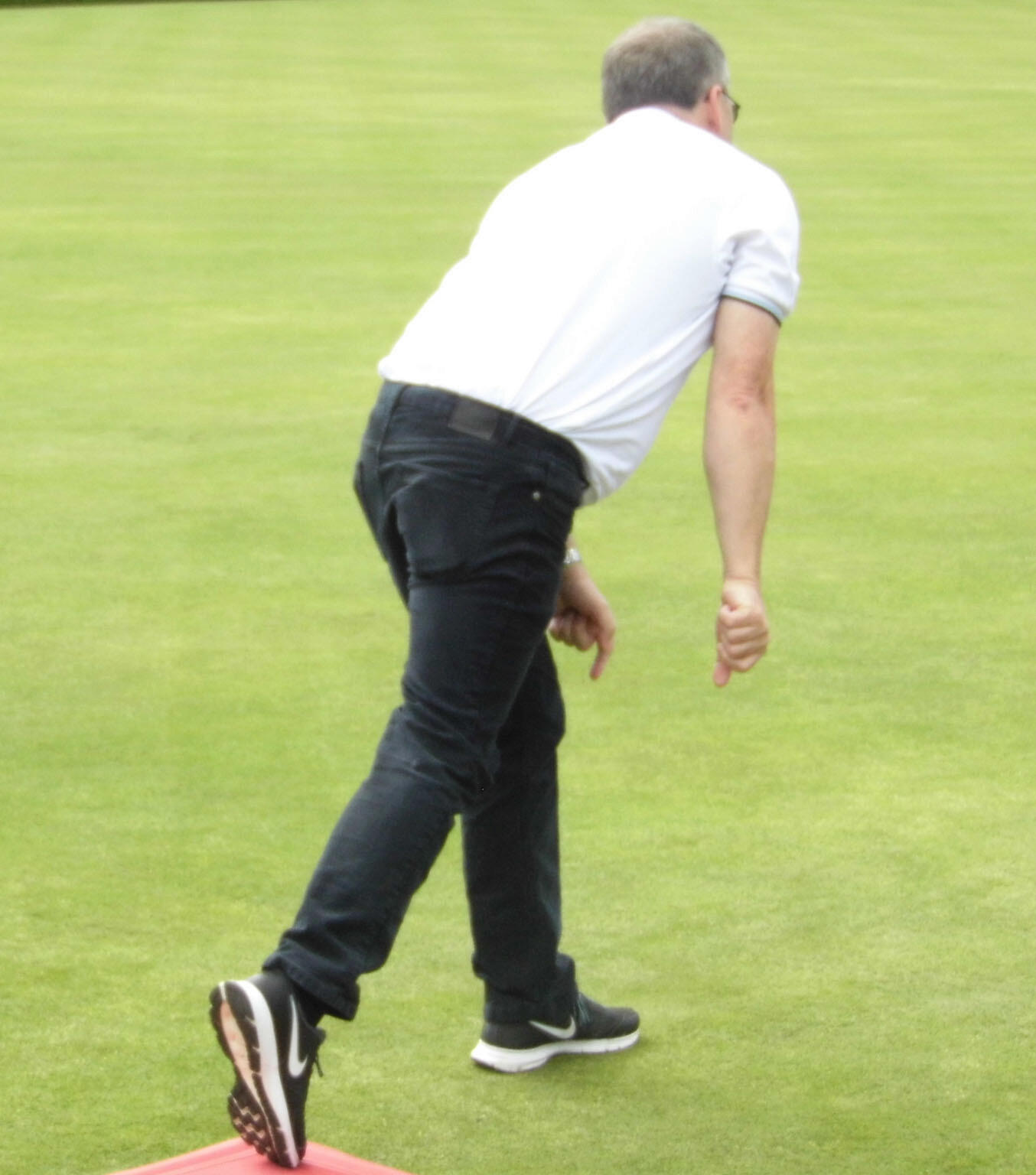 Ian says - Delightful shot!!